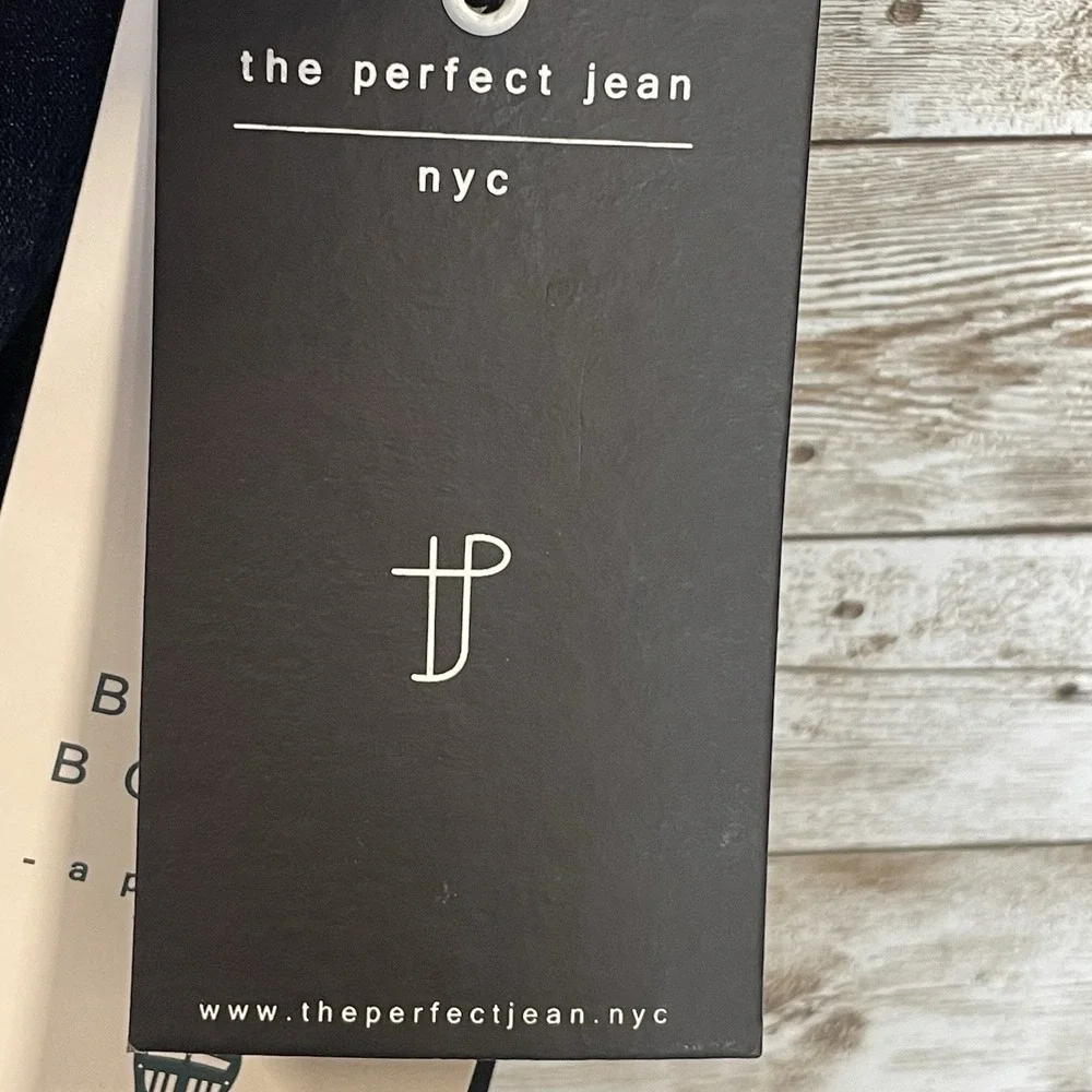 NWT NYC The Perfect Jean Mens 42x28 Jeans Slim Fit Blue Dark Wash Stretch NEW‎